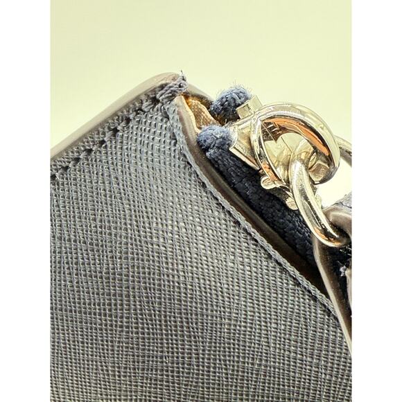 RETAIL $178 Michael MICHAEL KORS Extra Large Zip Clutch*Studded Hearts! BNWT - Picture 11 of 14